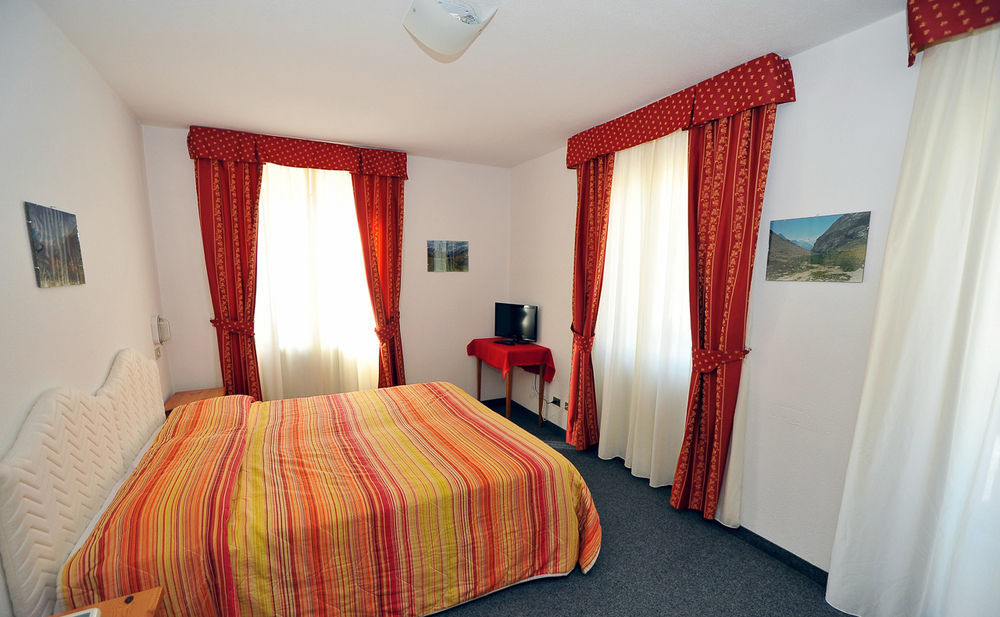 Hotel Capitani Борміо Екстер'єр фото
